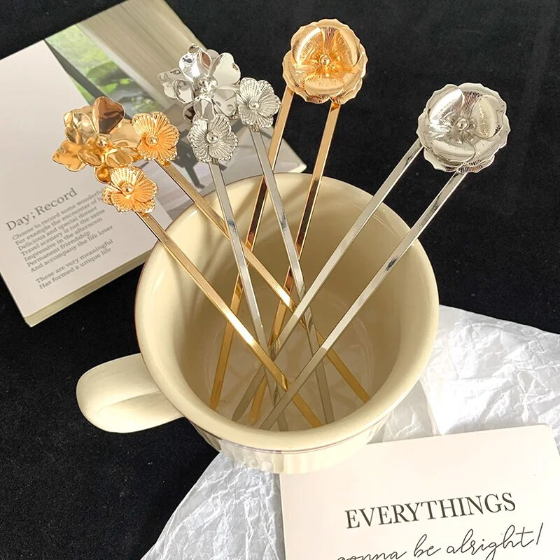 1Gb jauni ķīniešu stila tauriņu matu spieķi Izsmalcināti sieviešu zirgastes turētājs matu sprādzes sievietēm Hanfu galvassegas matu aksesuāri