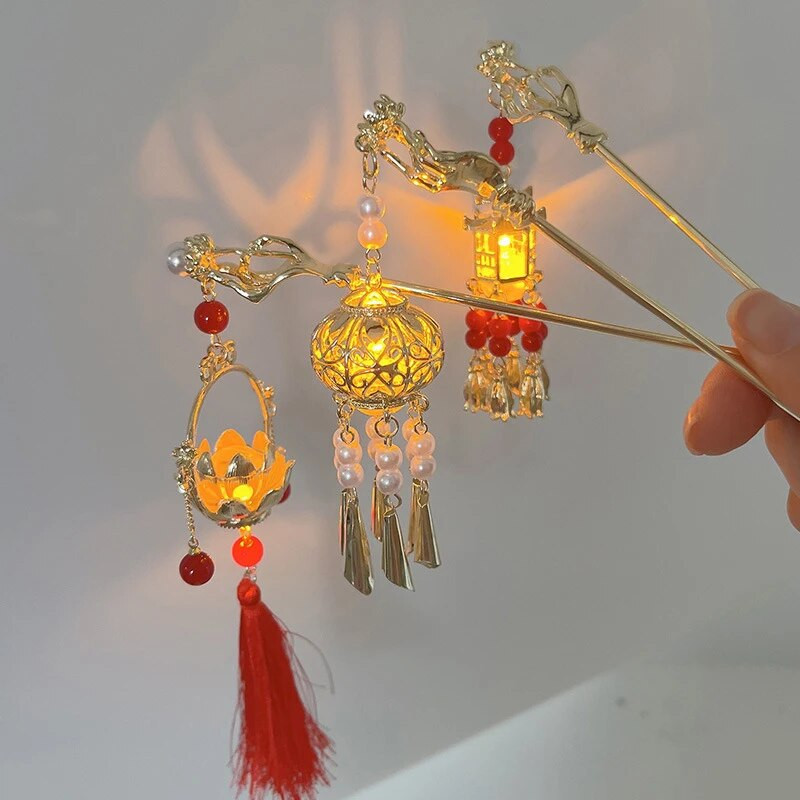 Čínsky palácový lampión, sponky do vlasov, zlaté kovové vlasové tyčinky, vidličky so svetlom, dámske prívesky na šaty Hanfu