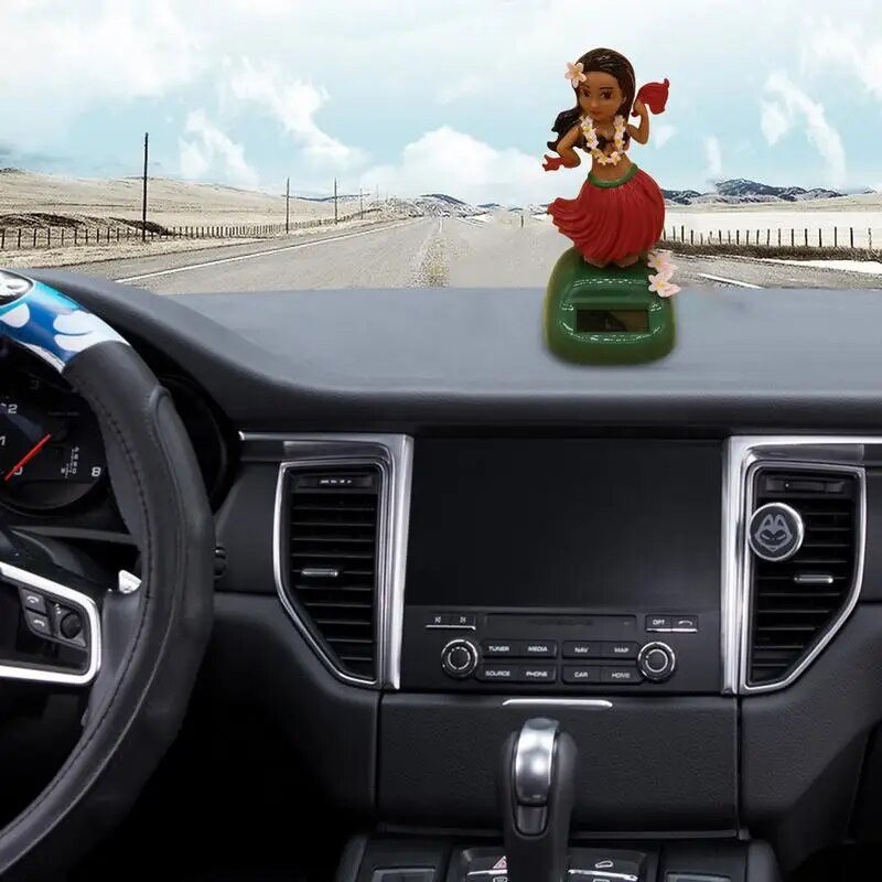 Päikeseenergia Hawaii tüdruk Hulas Bobbing Tantsumänguasi Raputab pead nukk auto armatuurlauale Tantsib päikeseenergial töötava auto interjööri