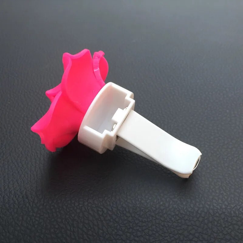 Lillede autodekoratiivklamber Auto õhu väljalaskeava Lõhnav parfüümiklamber auto aroomi difuusor õhuvärskendaja automaatse kliimaseadme klambri tarvik