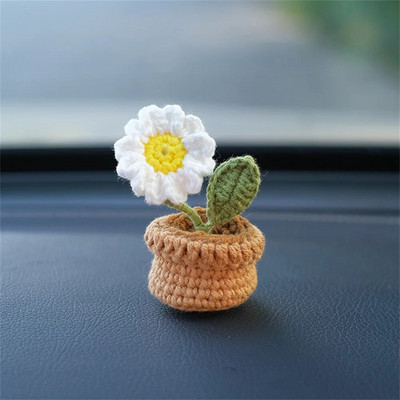 Käsitsi kootud minipotti auto lilleehted punutud päevalill tulbi auto keskkonsool lille ripats auto sisekujundus