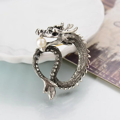 Pin Badge Retro Euroopa ja Ameerika tippklassi meesteülikonnad Vintage rinnamärgi pross Ehted sulamist Dragon Totem Pross