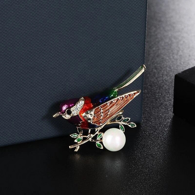 Mitmevärviline lind prossinõel Kvaliteetne emailiga loomaprossid naistele tüdrukutele igapäevaseks salli ülikonna nööpnõelad uusaasta ehted kingitus