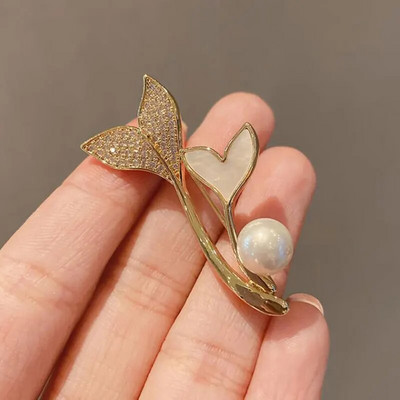 Uus pärlikivist pärgiga liblikpross naistele Barokne trendikas elegantne ringikujuline lehtedega pross, peo pulmakingitus