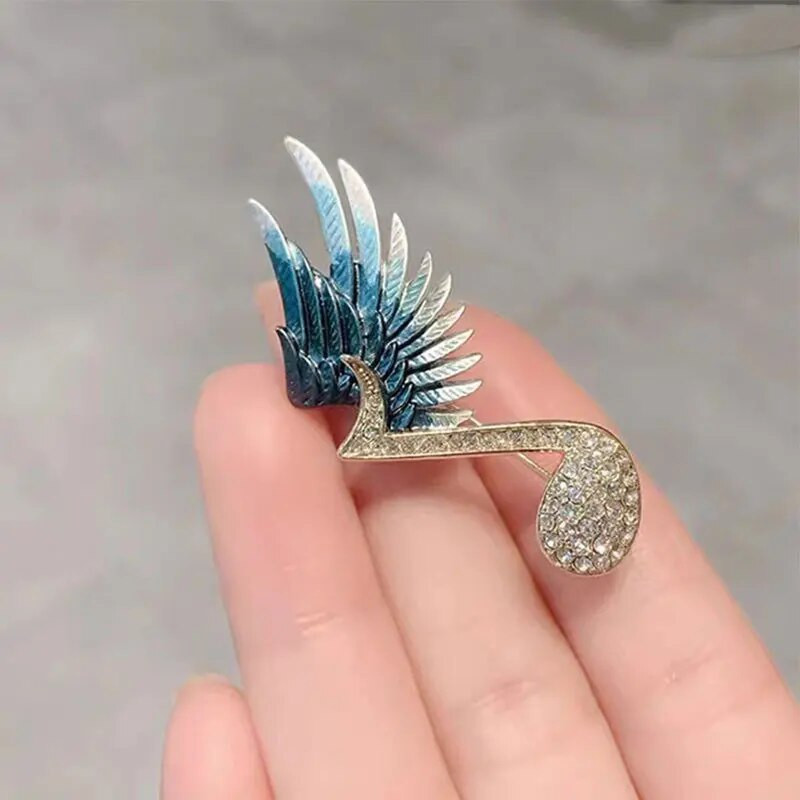 Uus Blue Angel Wing prossid Luksuslik ülikond reväär Rhinestone Note Pross naistele Ehted Peod Pulmarõivad Aksessuaarid