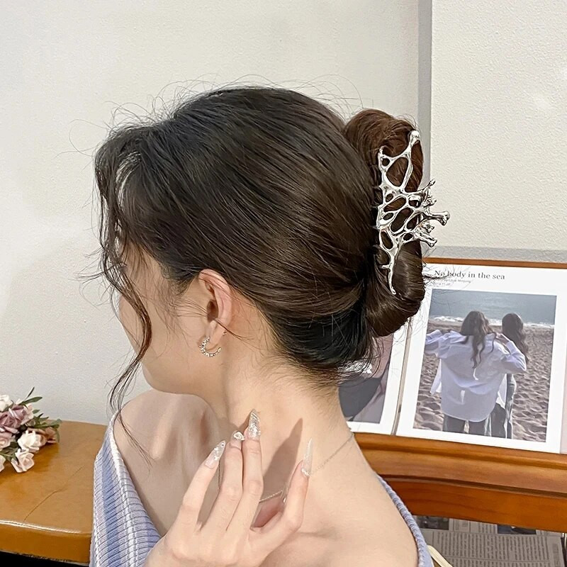 Y2k geomeetrilised küünisklambrid naistele suured metallist hõbedased korea moekarva juukseklambrid, tüdrukud, klambrid, juukseaksessuaarid
