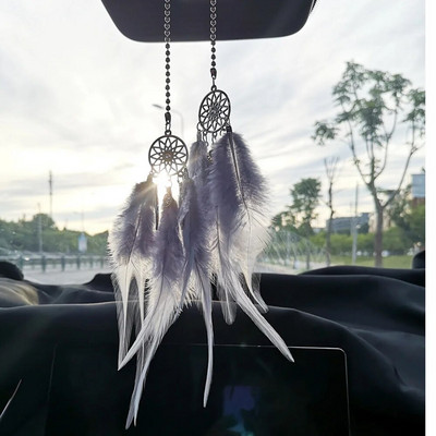 Dream Catcheri autoripats tüdrukutele, sulgedega peegel, rippuv ripats Kodusisustus Lucky Car Ornament Tüdrukute autode sisustustarvikud