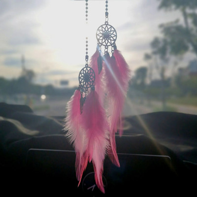 Dream Catcheri autoripats tüdrukutele, sulgedega peegel, rippuv ripats Kodusisustus Lucky Car Ornament Tüdrukute autode sisustustarvikud