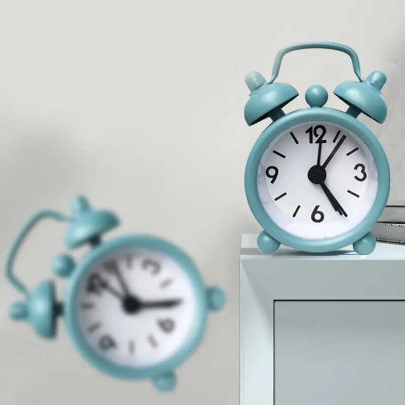 Mini Metal Μικρό Ξυπνητήρι Creative Blue Quartz Στρογγυλό Ξυπνητήρι Φορητό Διακόσμηση επιφάνειας εργασίας Διακόσμηση σπιτιού
