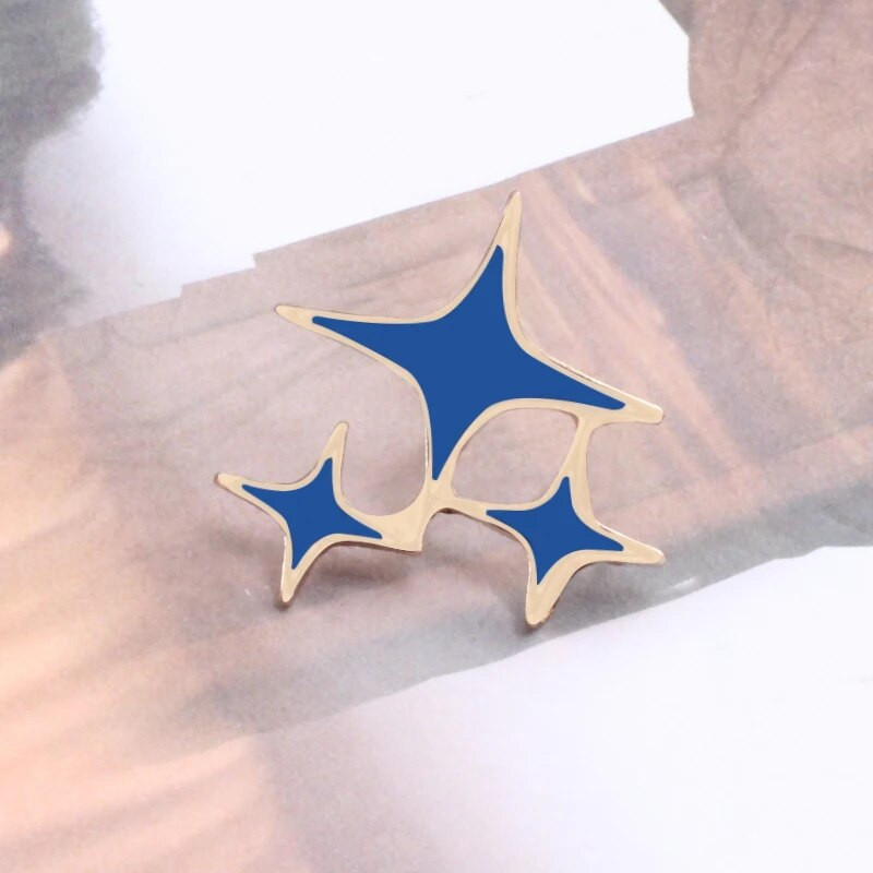 Armas pross Metallist emailnõel Multifilm Täht Kuu Revääri märgid Teksakott Dekoratiivsed riided Prossid Ehted Lapsed Sõbrad Kingitused