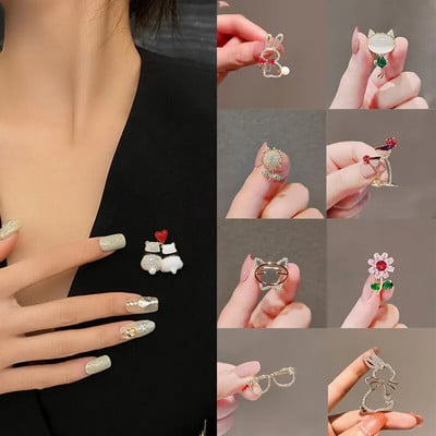 Fashion Women Animal Bow Brooches Metal Small Brooch Pin Rhinestone Flower Lapel Pins Fixed Anti Glare Button Clothing Accessor