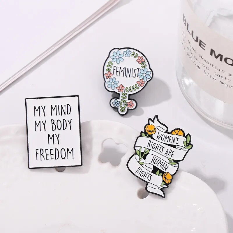 Feministlikud emailnõelad Kohandatud enesearmastan Minu meel Minu keha Emakas Minu vabadus Prossid Multifilm Armas krae märk Ehted Kingitus