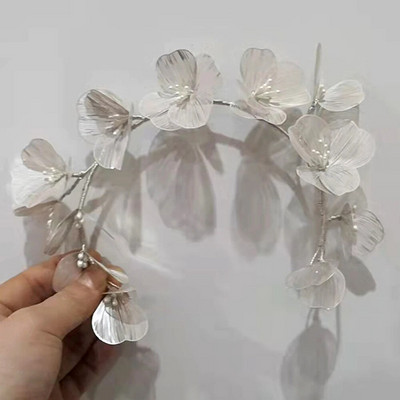 Pruudi pulmajuuksekammid kulla/hõbeda värvi sulamist lilledega juuksenõelaklambrid naistele sünnipäevapeoks, peaehe pruutneitsi juustest ehted