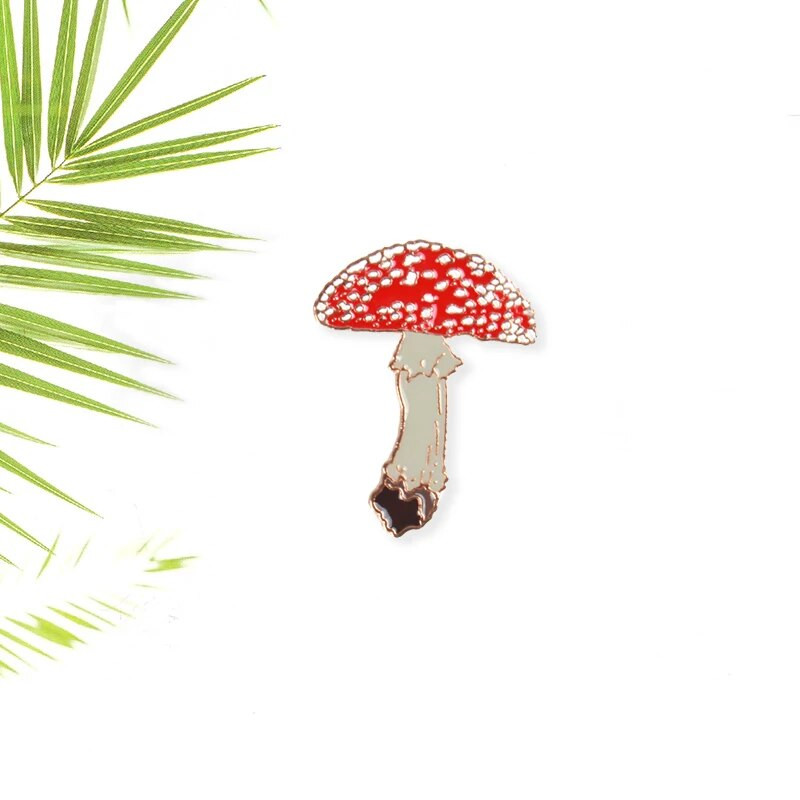 Modni botanički bedž Crtić Crvena gljiva Metalni emajl broš Kreativan trendi učenjak Šarm Ruksak na rever Nakit Poklon