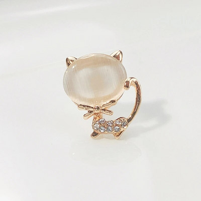 Opalno zelena broš s djetelinom s četiri lista Romantični nakit Dodaci Šarm Rhinestones Riba Mačka Krila Mašna Igla za rever Pokloni za djevojke