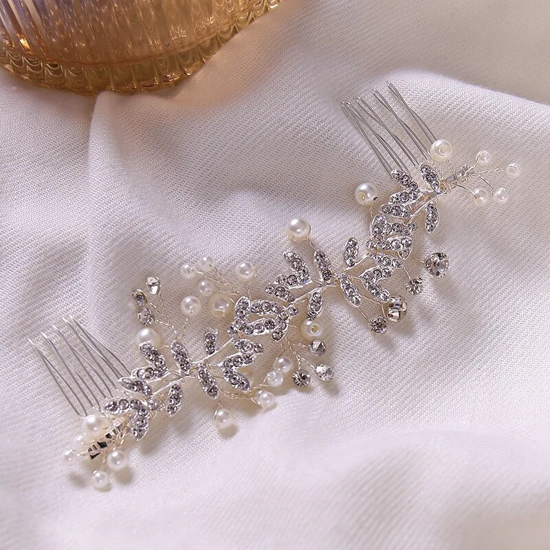 Trend Juuksekamm Pruudi tiaarad Rhinestone Pearl sulamist juuksepael Juuksenõel Pulmajuukseehteid Tüdrukutele Igapäevased peakatted Peaehted