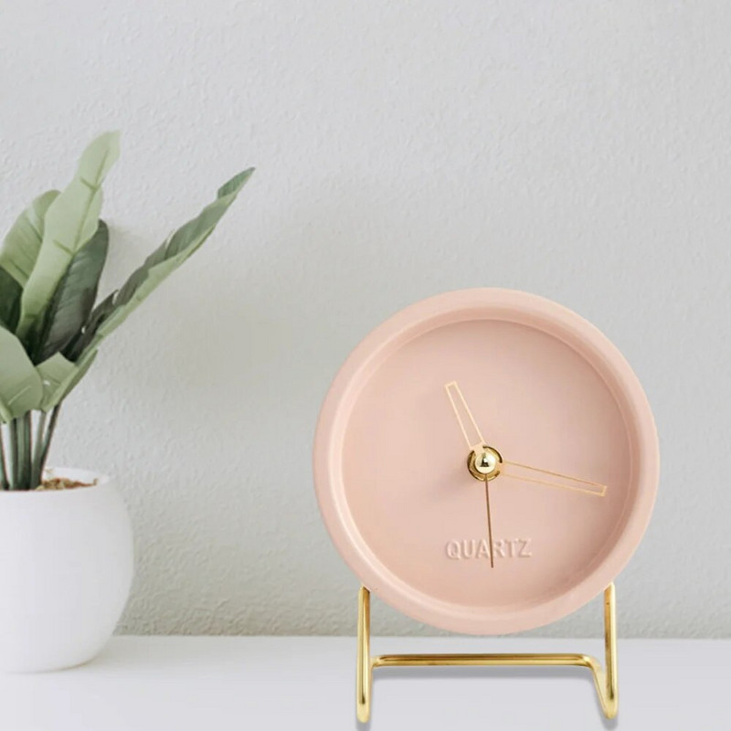 Laualaud Lauakell Nordic Ins Style Loominguline kontor Kodukaunistus Voodiäärne elutuba Kaunistus Üliõpilaste metallist kellad