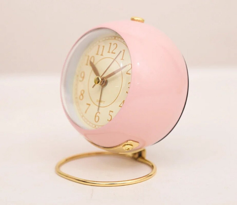 Avaleht Elutoa sisustus Põhjamaade äratuskell elektrooniline multifilm Retro vaigistatud lauakellad lauaarvuti kaunistused kaunistused öövalgus