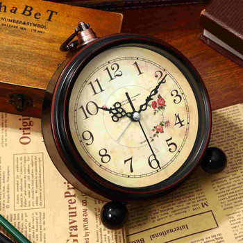 Будилник с метален декор Винтидж стил Настолен часовник Настолен часовник Декоративен тих нетиктакащ часовник