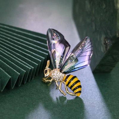 2023. aasta vanaaegne naiste kristallprossid Dragonfly märginõel, tsirkoonist elegantne salli krae nööpnõelad pulmade kontoripeo ehted, kingitus