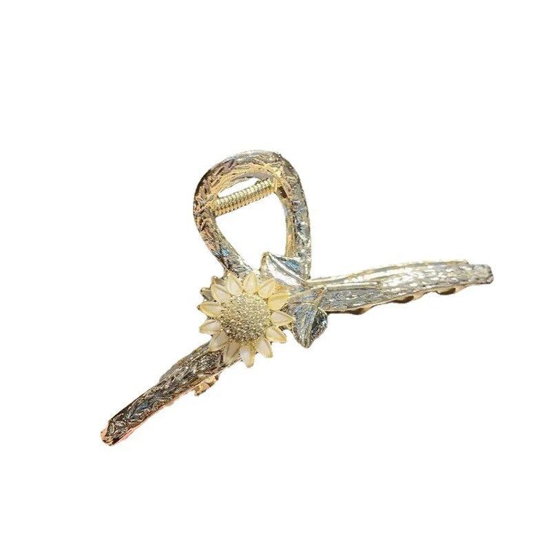 Peen metsa luksuslik päevalillelehtede tekstuuriga hai klamber Retroklambriga tagumine juukseklamber Isikupärastatud juukseaksessuaarid 2021