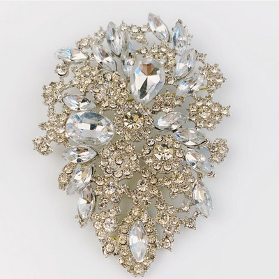 Rhinestones pāvs saktas sieviešu luksusa apģērbu aksesuāri Eleganta banketu kāzu rotaslietas sieviešu piespraudes