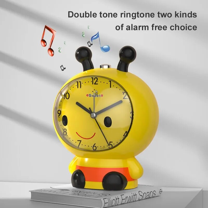 2023. aasta uus äratuskell, üliõpilaste eriline äratus, artefakt, multifilm Tugev ärkamine väikese magamistoaga laste ja tüdrukute ühiselamu