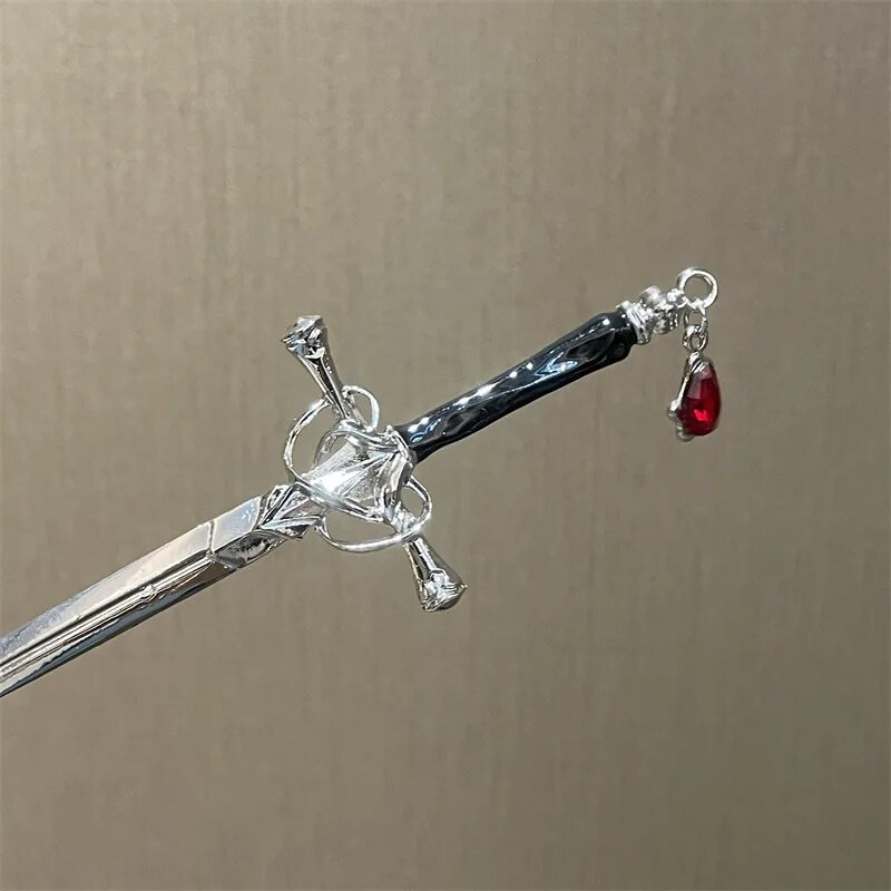 2023 m. vintage punk kinų kardas, rubino pakabukas, plaukų segtukas, skirtas moterims Madingos asmenybės metaliniai kutais plaukų segtukų priedai