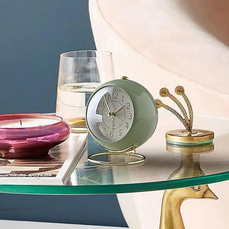 Retrostiilis metallist äratuskell ümmargune töölaua äratuskell voodiäärne äratuskell töölaua kaunistus WJ909