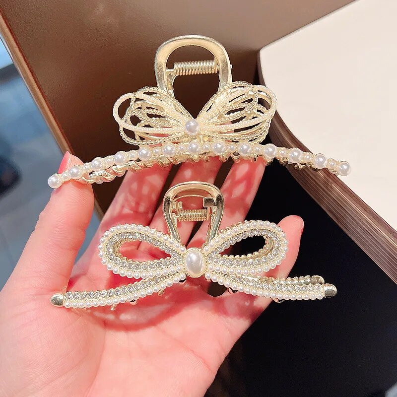 Novo elegantno pokrivalo za glavu s leptir kravatom u stilu vodenog dijamanta od bisera i morskog psa sa kopčom za kosu na stražnjoj strani