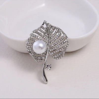 Dmari Γυναικεία καρφίτσα Πανέμορφη καρφίτσα πέτο Vintage στεφάνι Μεγάλο μαργαριτάρι πεσμένα φύλλα σήμα Αξεσουάρ για ρούχα Πολυτελή κοσμήματα