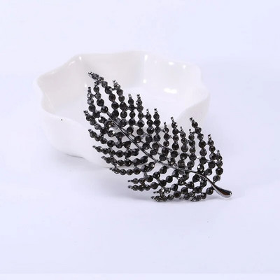 Dmari naiste pross Luksuslike aksessuaaride jaoks Riietus Klassikaline emailiga sulgedega revääriti Korea stiilis ehted