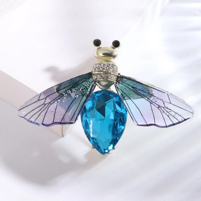 Dmari naiste pross kuningsinised nööpnõelad Armsad haldjas putukad kristallist tiibadega revääritiibadega peoaksessuaarid Luksuslikud riideehted