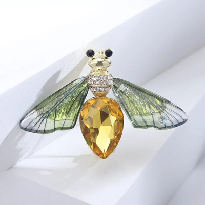 Dmari naiste pross kuningsinised nööpnõelad Armsad haldjas putukad kristallist tiibadega revääritiibadega peoaksessuaarid Luksuslikud riideehted