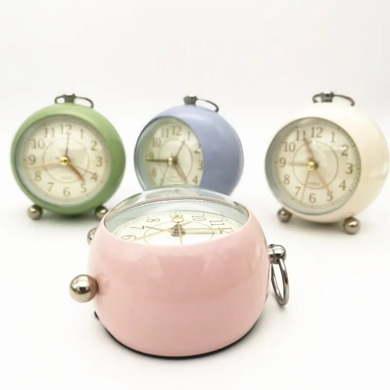 Retro budilica S tihim kazaljkom Satovi s dva zvona Noćna svjetla Dekoracija spavaće sobe Kućni dekor Vintage Antikna prijenosna budilica