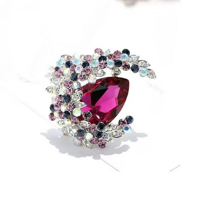 Vintažinės aukso spalvos dengtos gėlių segės moterims Vestuvių Kalnų krištolinis puokštė Bijoux Pins Drabužiai Papuošalai Priedai