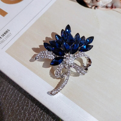 Vintažinės aukso spalvos dengtos gėlių segės moterims Vestuvių Kalnų krištolinis puokštė Bijoux Pins Drabužiai Papuošalai Priedai