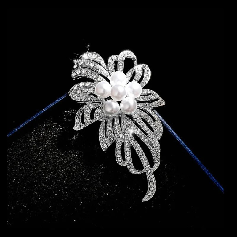 Vintažinės aukso spalvos dengtos gėlių segės moterims Vestuvių Kalnų krištolinis puokštė Bijoux Pins Drabužiai Papuošalai Priedai