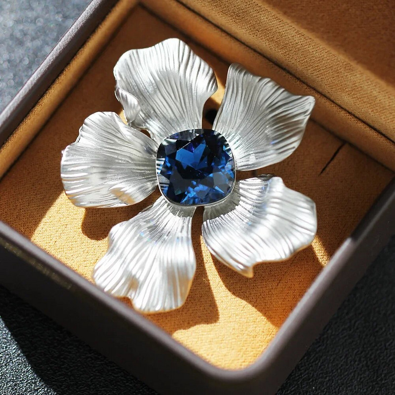 Naised Tüdrukud Elegantsed Klassikalised Lilled Rhinestone Peened Sõlge Nööpnõelad Moodne Daamipidu Pidulik Kleit Mantel Ehted Aksessuaarid