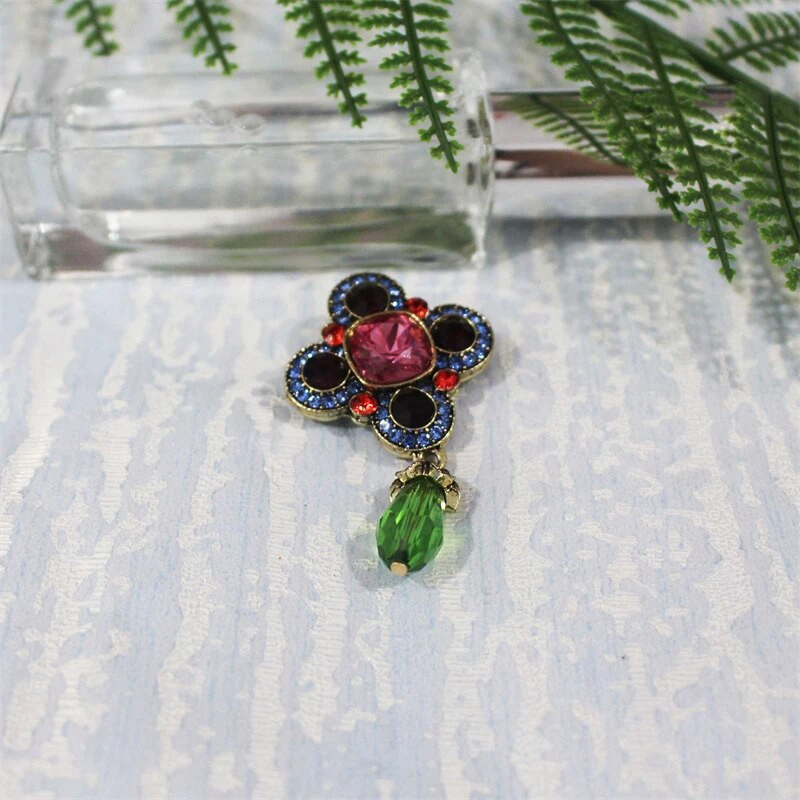 Smalka kristāla kulonu piespraudes piespraude Sieviešu Luksusa Rhinestone Ziedu Piespraudes Uzvalks Kleita Korsāža Retro nozīmītes Ballīte Biroja rotaslietas