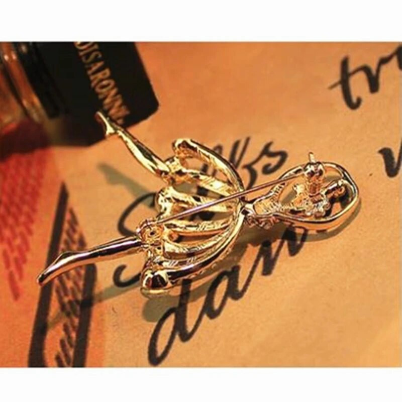 Kuum mood temperament balletttüdruk multifilm metallist kristallist krae nööpnõelad prossid naistele prossinõelad Ehted pruudi pulmad