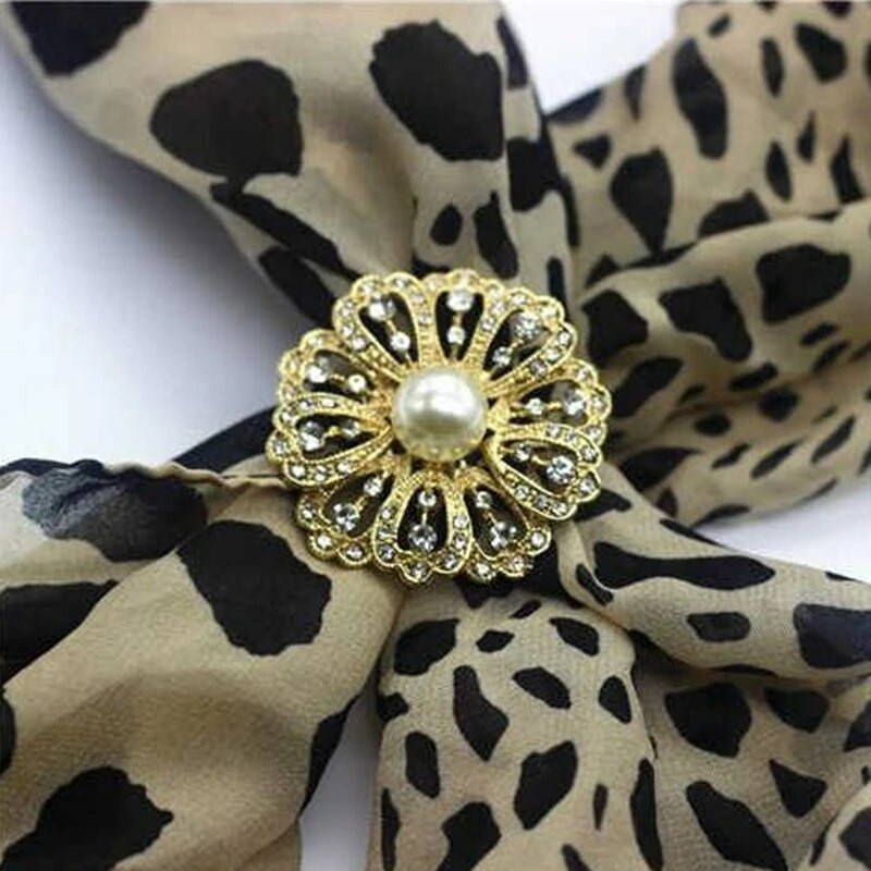 Pärlilillega prossid Kristallist pross Pulmaehted naistele Elegantne mood suur salli pandla tarvikud