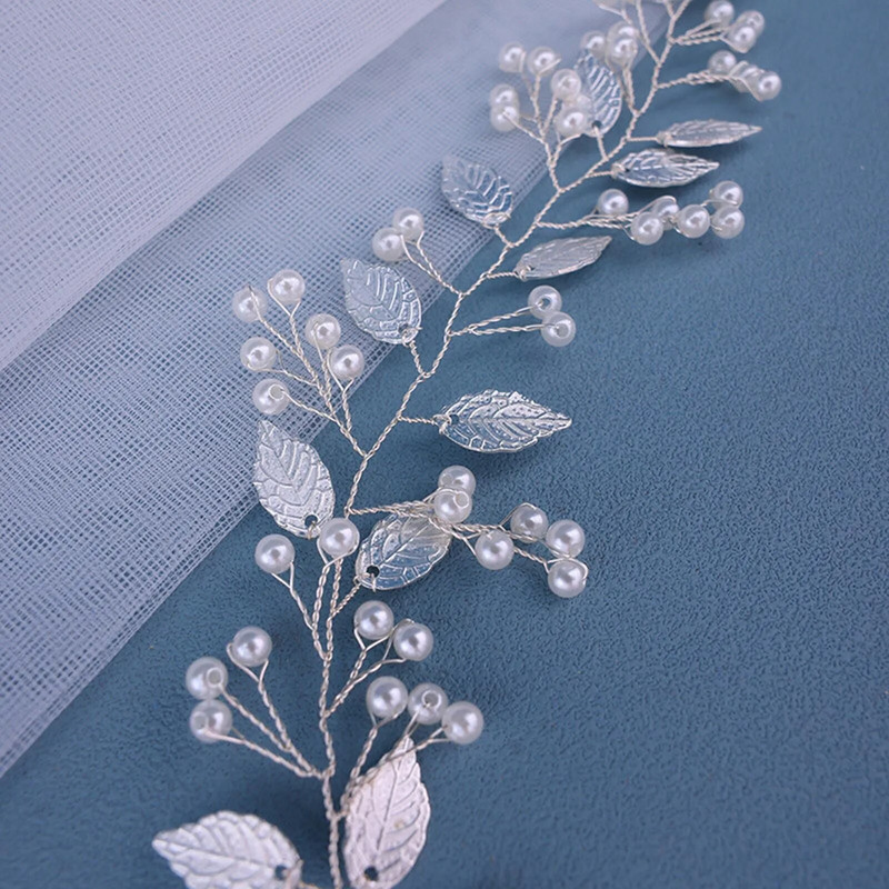 Μαλακή αλυσίδα Αξεσουάρ για τα μαλλιά γάμου Αξεσουάρ για τα μαλλιά Ασημί χρώμα Φύλλο κορδέλες μόδας μαργαριτάρι Τιάρες Απλή αρραβωνιαστική κοσμήματα μαλλιών