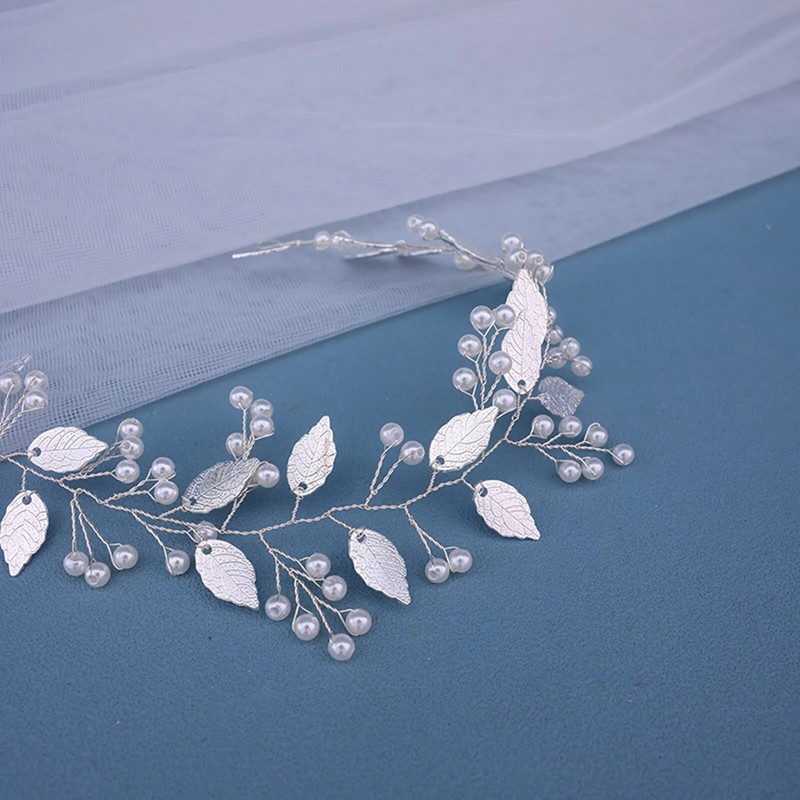 Μαλακή αλυσίδα Αξεσουάρ για τα μαλλιά γάμου Αξεσουάρ για τα μαλλιά Ασημί χρώμα Φύλλο κορδέλες μόδας μαργαριτάρι Τιάρες Απλή αρραβωνιαστική κοσμήματα μαλλιών