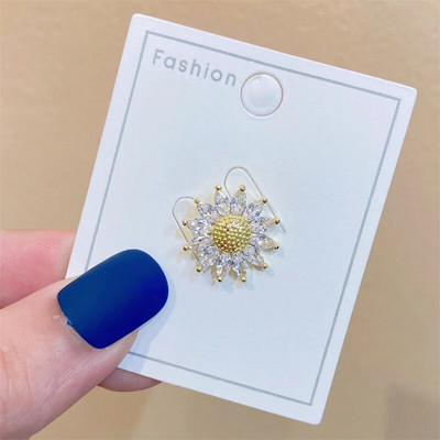 Kristallist päevalillest prossid naistele Metallist peegeldusvastane reväärinõel Lillepross Fikseeritud riidenõelad Kampsun mantel Aksessuaarid Kingitus