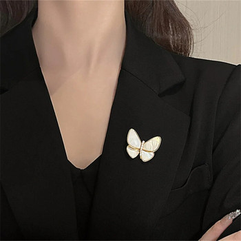 Нови брошки с пеперуди за жени Очарование Кристал Златен цвят Брошка Игли Парти Сватбени подаръци Аксесоари за дрехи Подарък за бижута