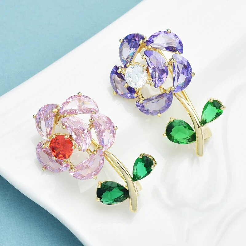 Wuli&baby Cute Flower καρφίτσες καρφίτσες για γυναίκες Unisex 2-χρωμα Cubic Zirconia Beauty Flower Summer Collar Pins Δώρα