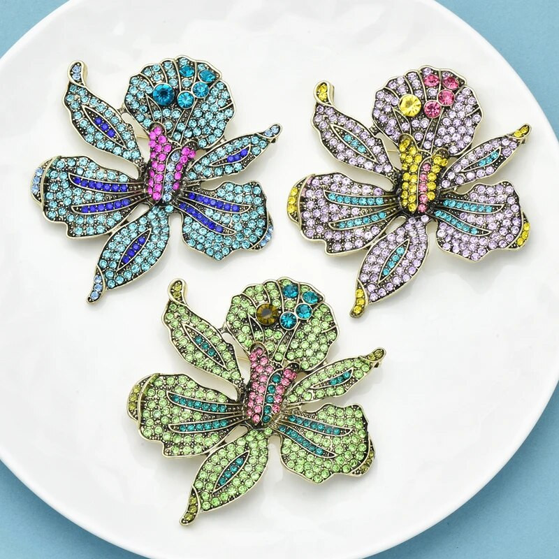 Wuli&baby Luksuslikud säravad lillelised prossid naistele Unisex 3-värvilised Beauty Plants Peokontori pross Kinitused