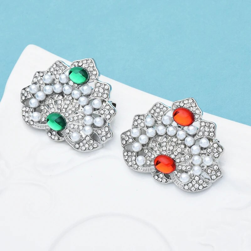 Καρφίτσες λουλουδιών Wuli&baby Palace για Γυναικείες Unisex Δώρα με καρφίτσα γραφείου για πάρτι με 2 χρώματα με μαργαριτάρι στρας γεωμετρικό σχήμα