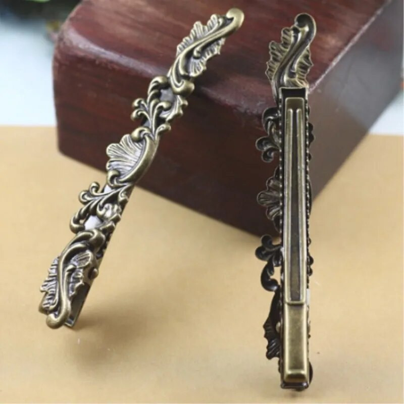 Metallist juukseklamber naistele Retro vintage juuksenõelad Prantsuse Barrette Juukseaksessuaarid Juuksekingituseks